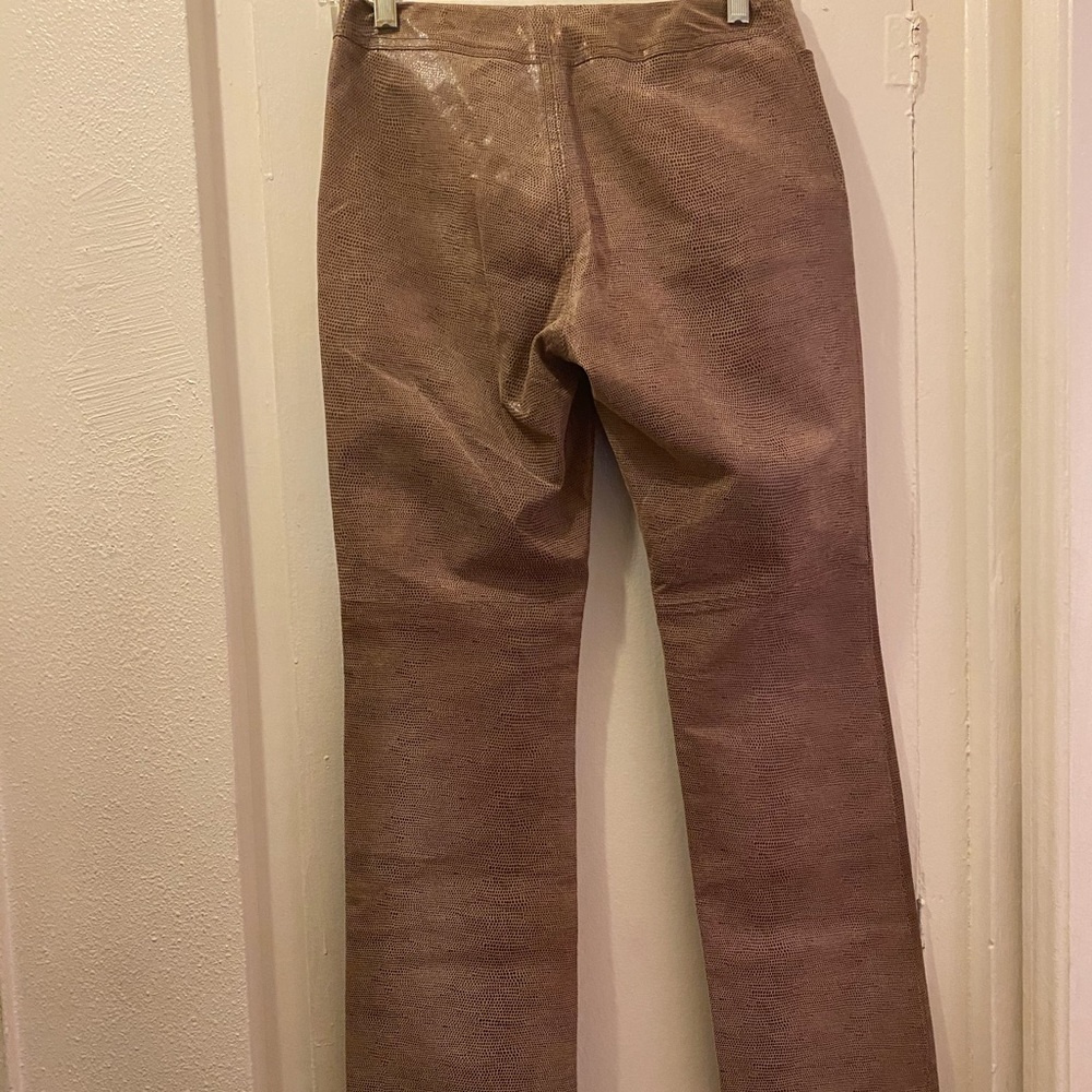 Genuine leather pant subtle animal print sz 2 tan - Picture 7 of 8